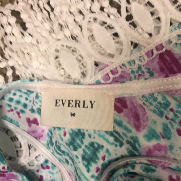 NEW Everly Lace Pom-Pom Fringe Sleeveless Tank Top Size Small - Picture 5 of 6